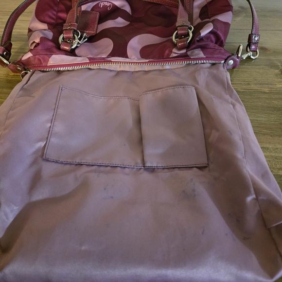 Coach Poppy - Picture 9 of 11